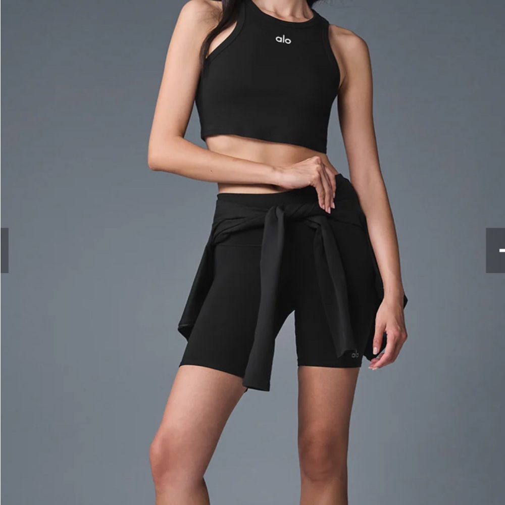 ALO Yoga Women's Black Bike Shorts